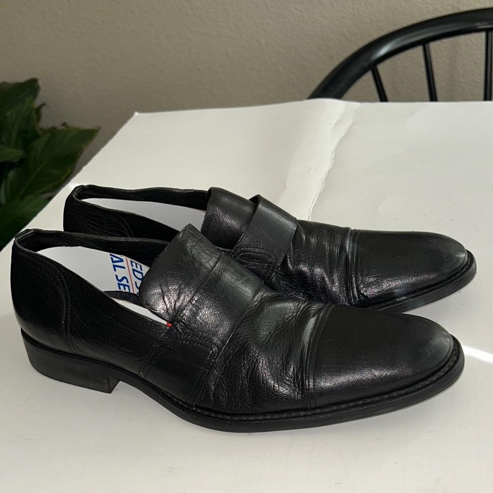 Gucci Black Leather Loafers for Men